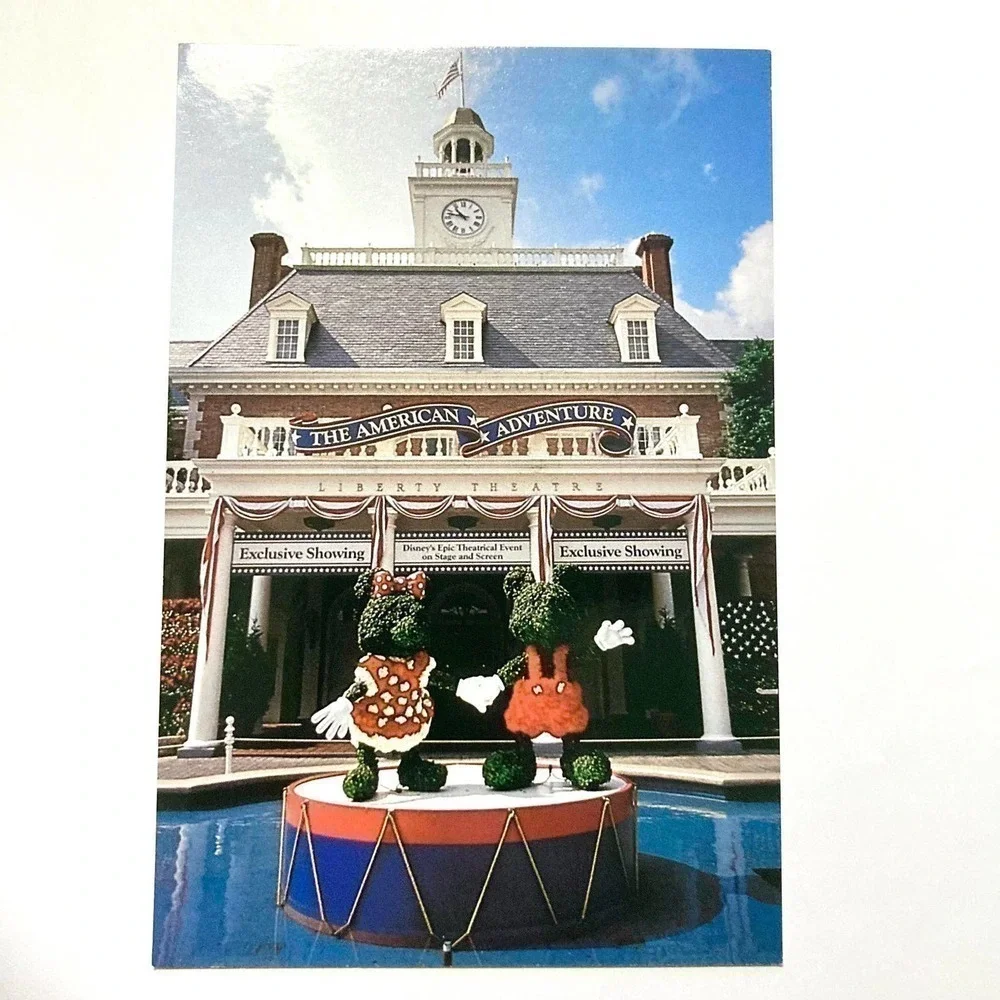 Walt Disney World Epcot American Adventure Mickey Minnie Topiary Postcard 4x6